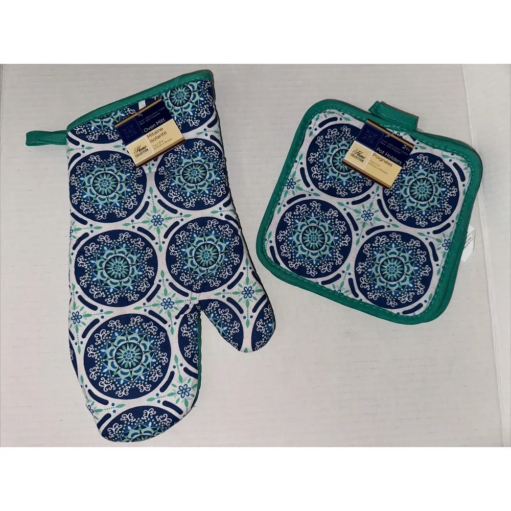 Home Collection Oven Mitt and Pot Holders Set Blue Teal Mandala 3 Piece New